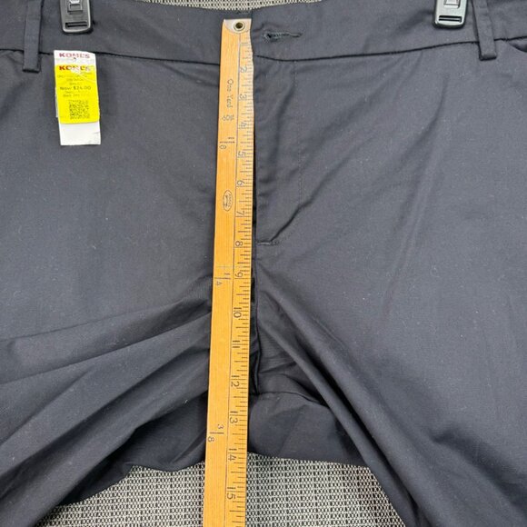 Lee womens Plus size 24w Relaxed Fit Mid Rise Straight Leg Pants - Black - Picture 8 of 11